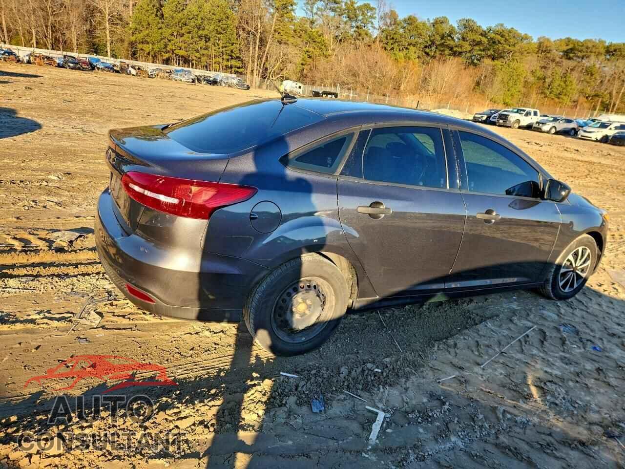 FORD FOCUS 2018 - 1FADP3E2XJL266706