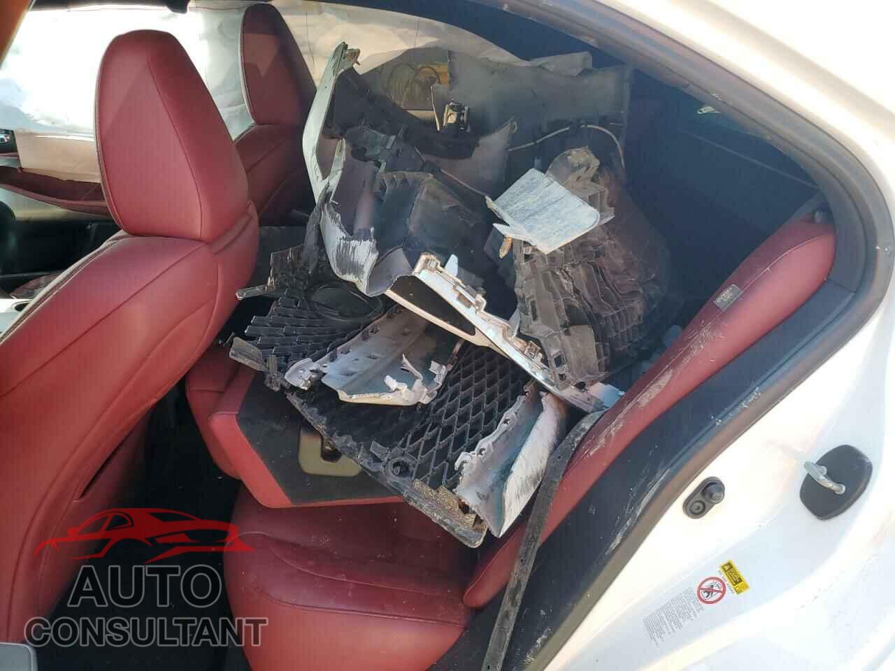 LEXUS IS 2014 - JTHCE1D25E5005476