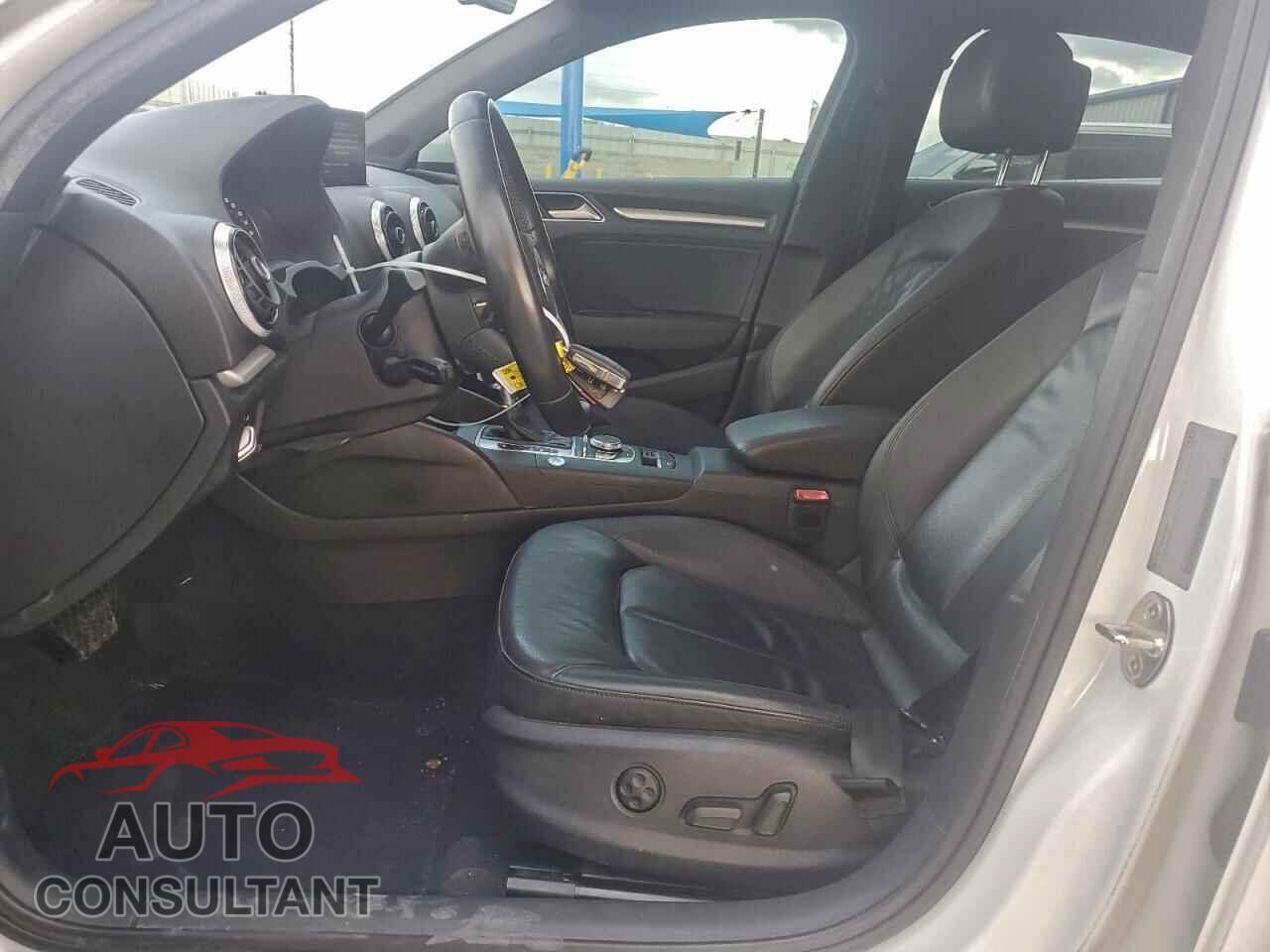 AUDI A3 2017 - WAUB8GFF9H1011054