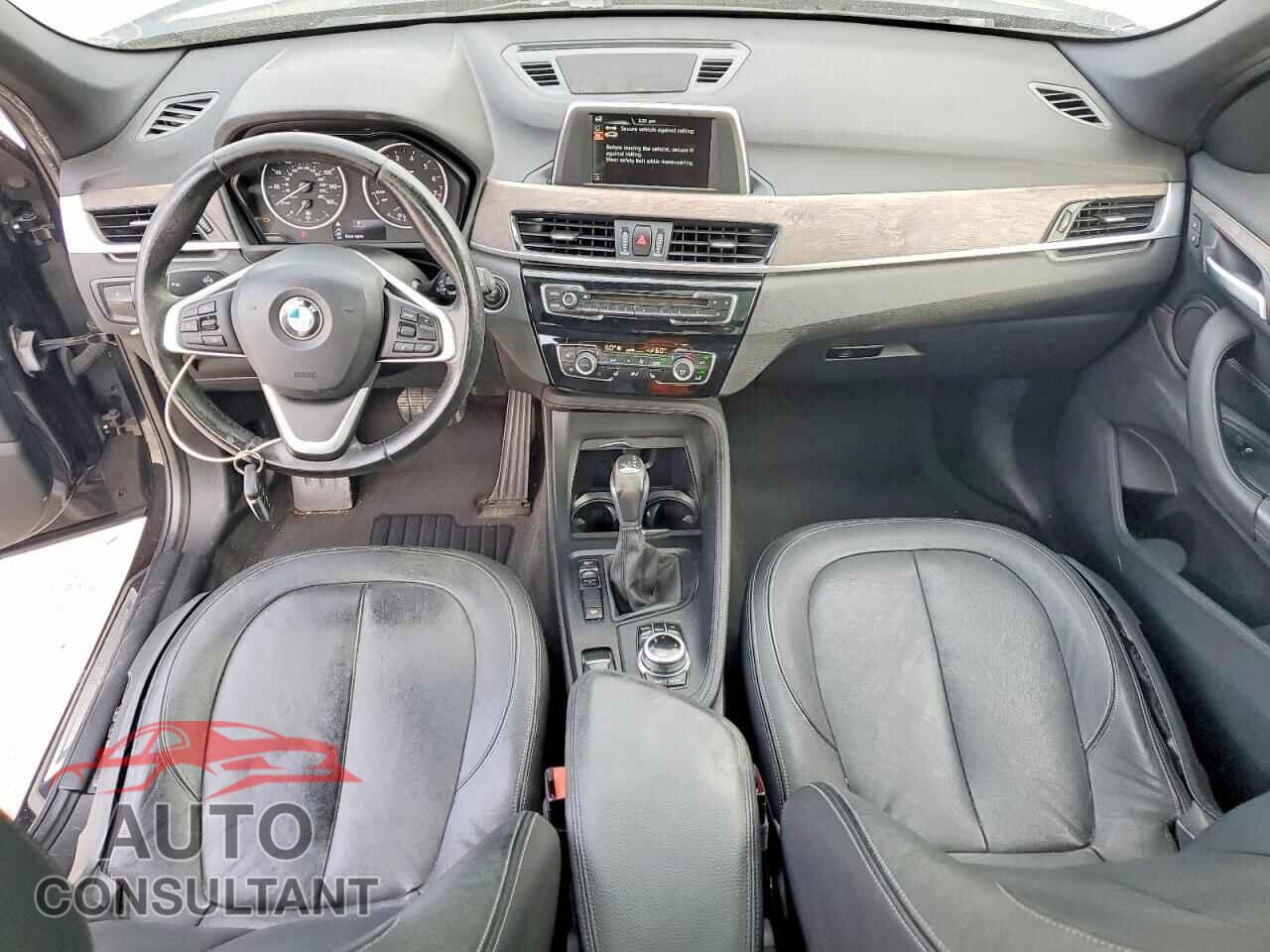 BMW X1 2017 - WBXHT3C31H5F74029