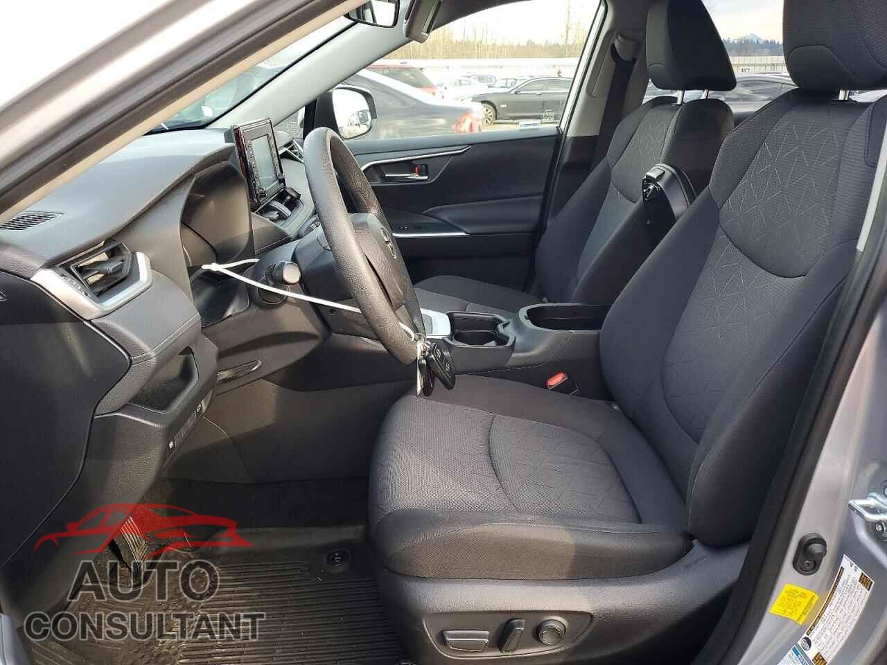 TOYOTA RAV4 2019 - JTMP1RFV4KD034571
