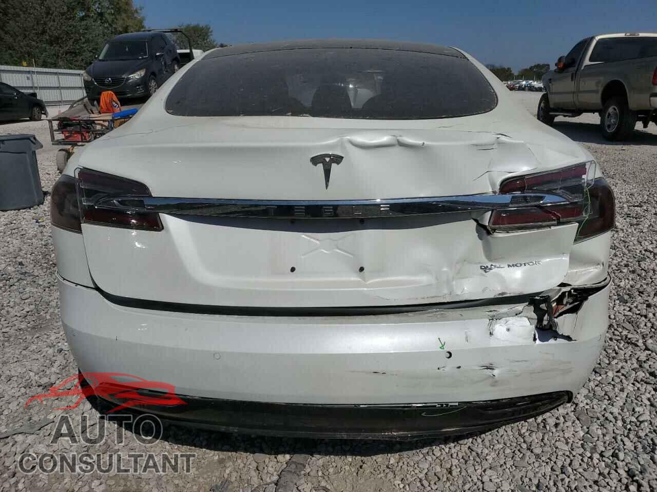TESLA MODEL S 2020 - 5YJSA1E23LF369902