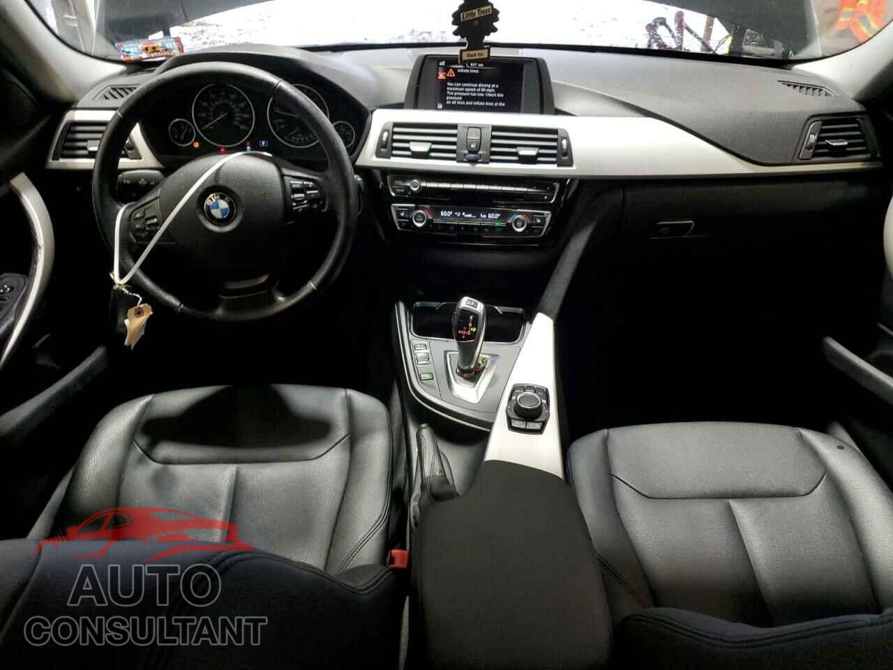BMW 3 SERIES 2016 - WBA8E5G58GNU20084
