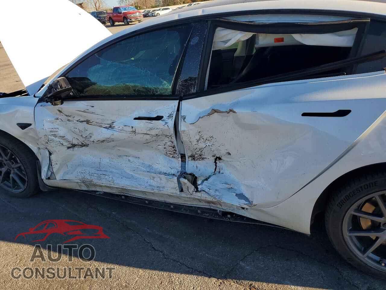TESLA MODEL 3 2021 - 5YJ3E1EB8MF879110