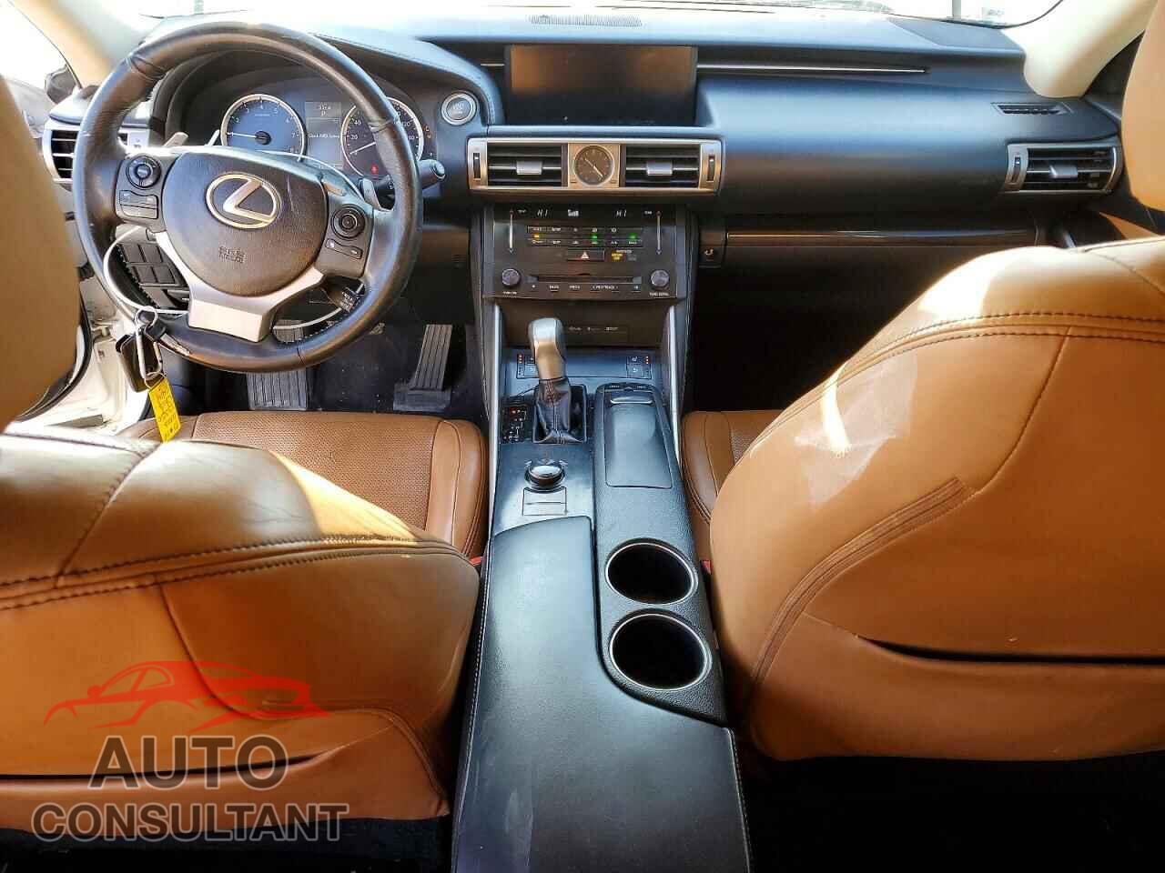 LEXUS IS 2014 - JTHCE1D25E5002254
