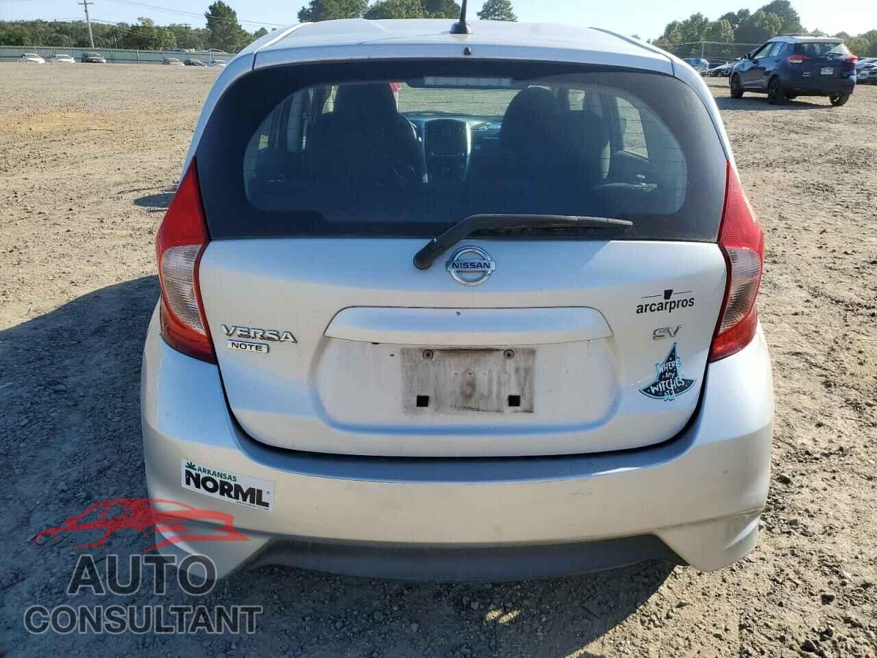 NISSAN VERSA 2017 - 3N1CE2CP8HL371153