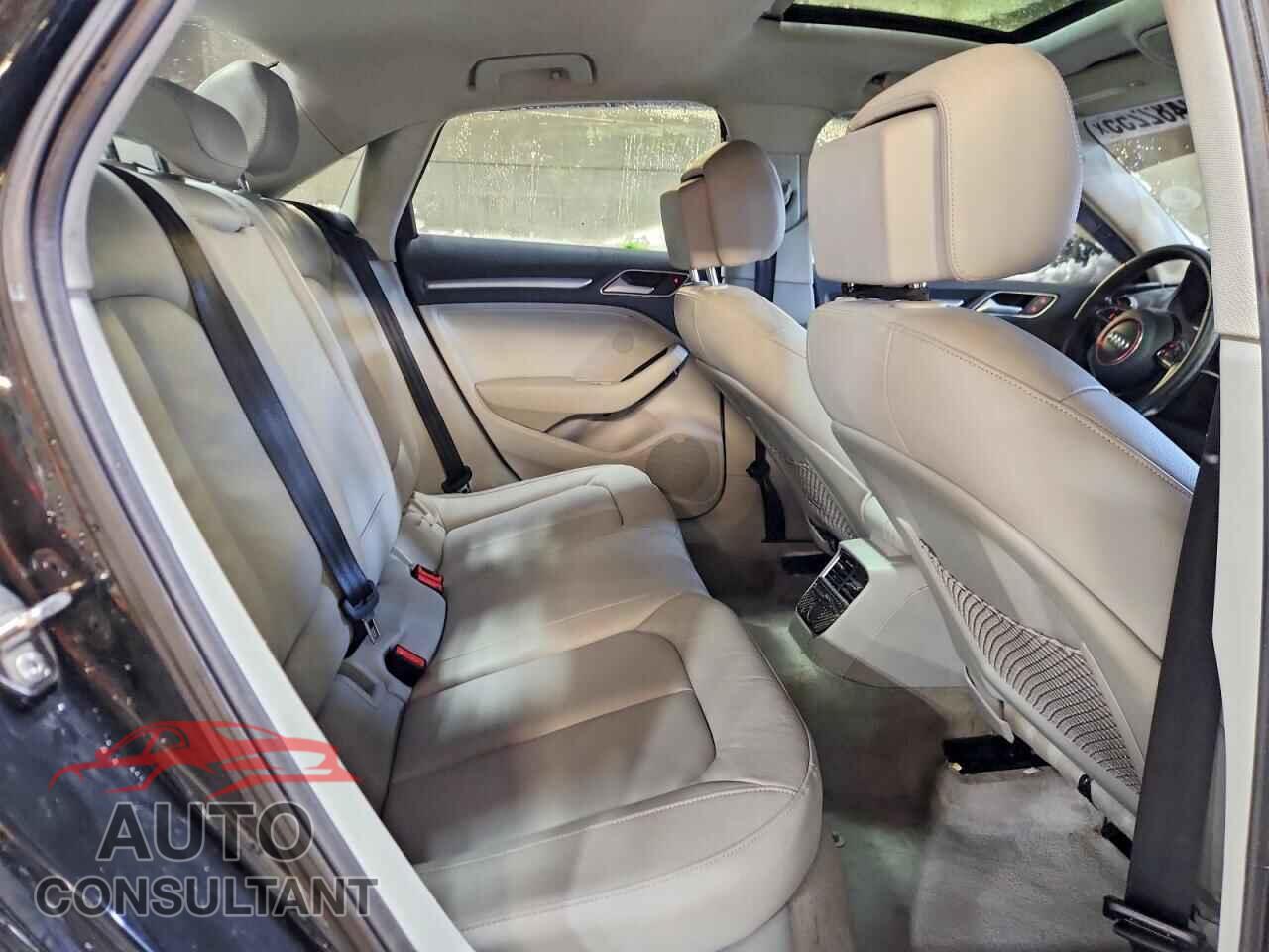 AUDI A3 2016 - WAUA7GFF5G1063245