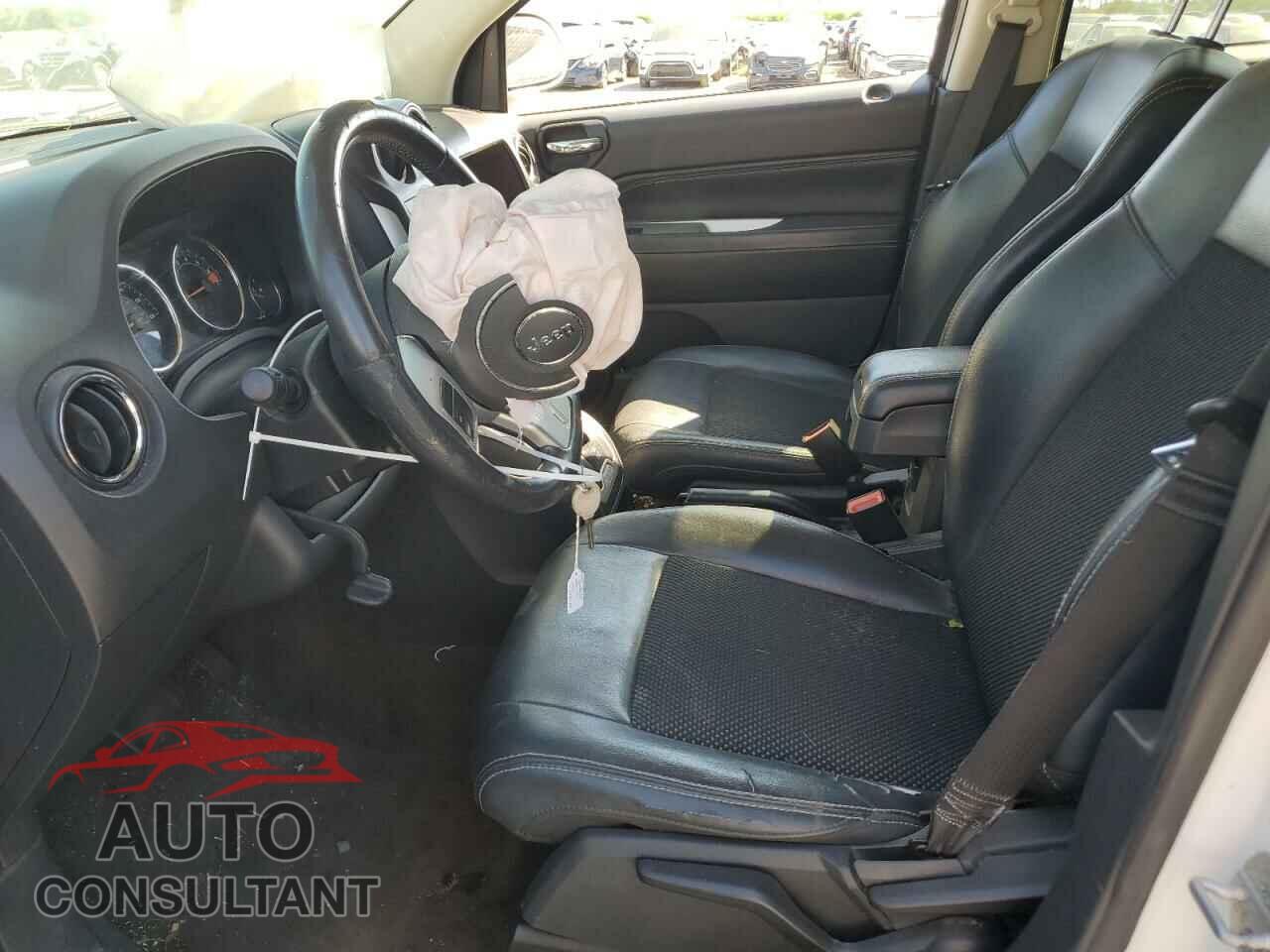 JEEP COMPASS 2015 - 1C4NJCEB4FD131416