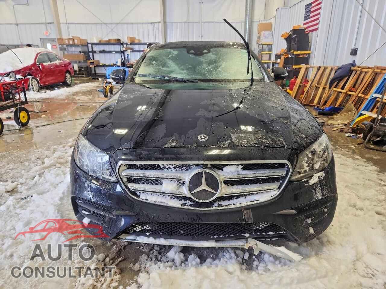 MERCEDES-BENZ E-CLASS 2018 - WDDZF4KB2JA318005