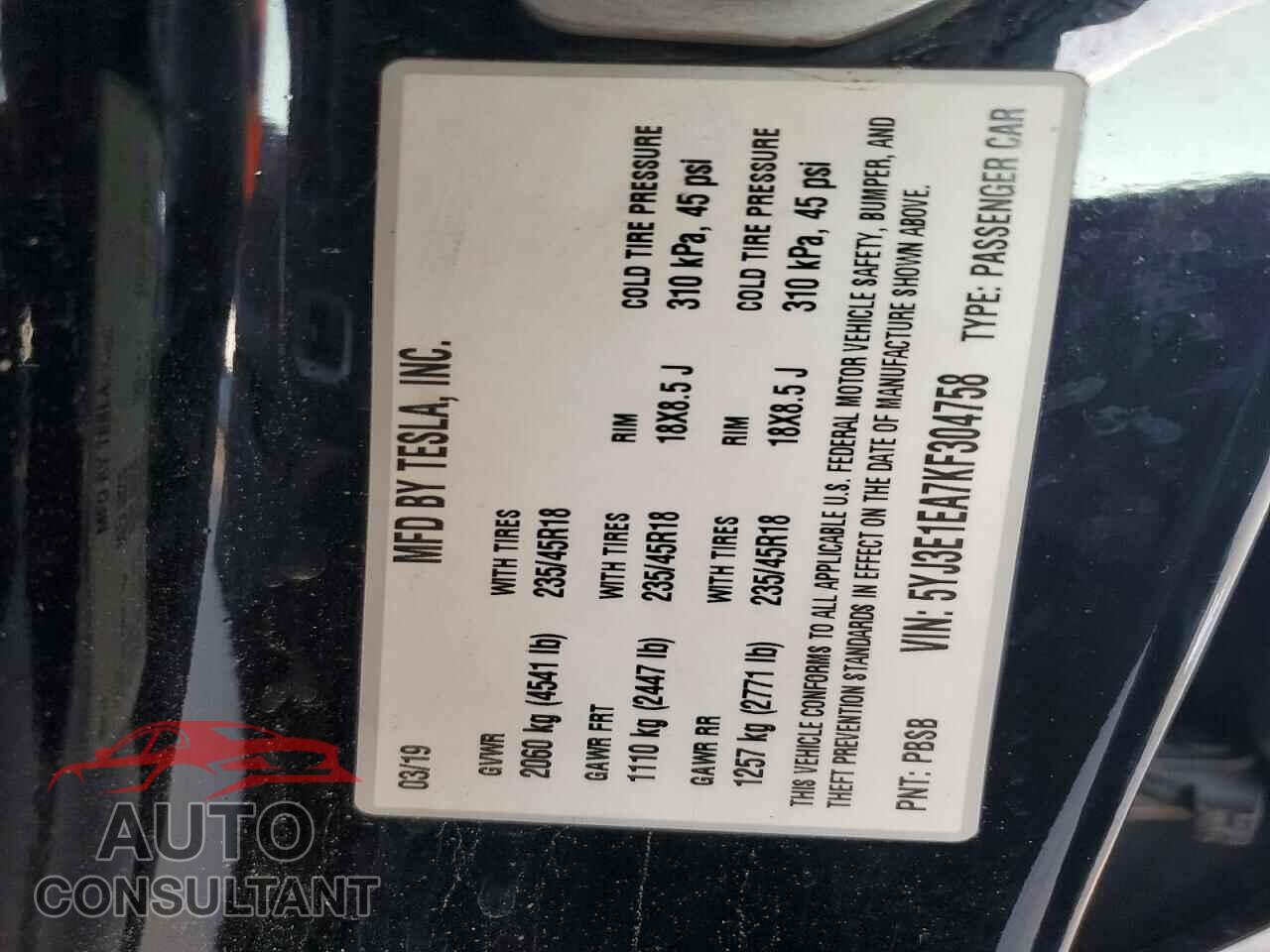 TESLA MODEL 3 2019 - 5YJ3E1EA7KF304758