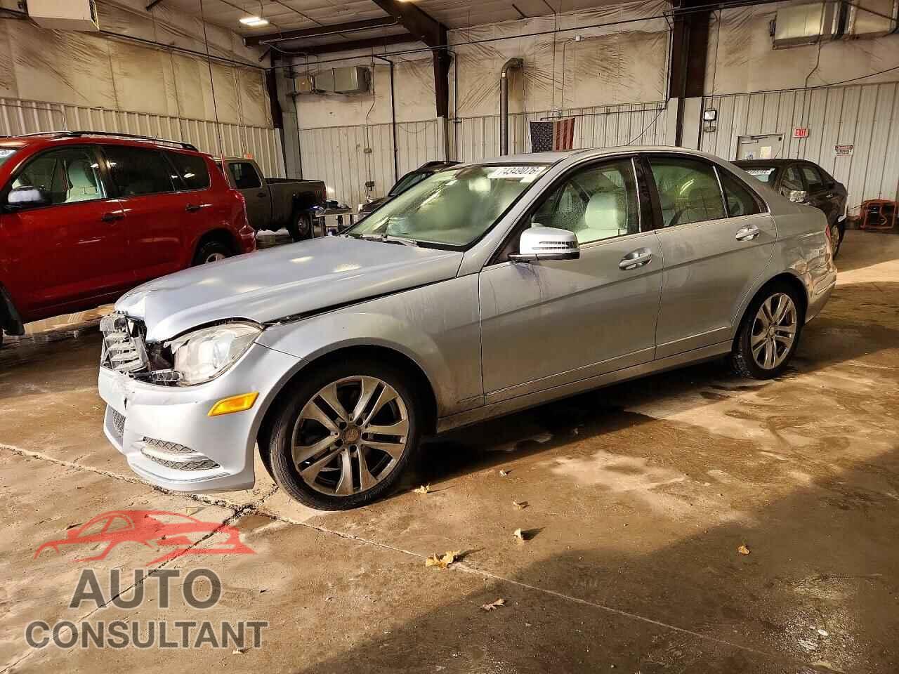 MERCEDES-BENZ C-CLASS 2013 - WDDGF8AB6DA810444
