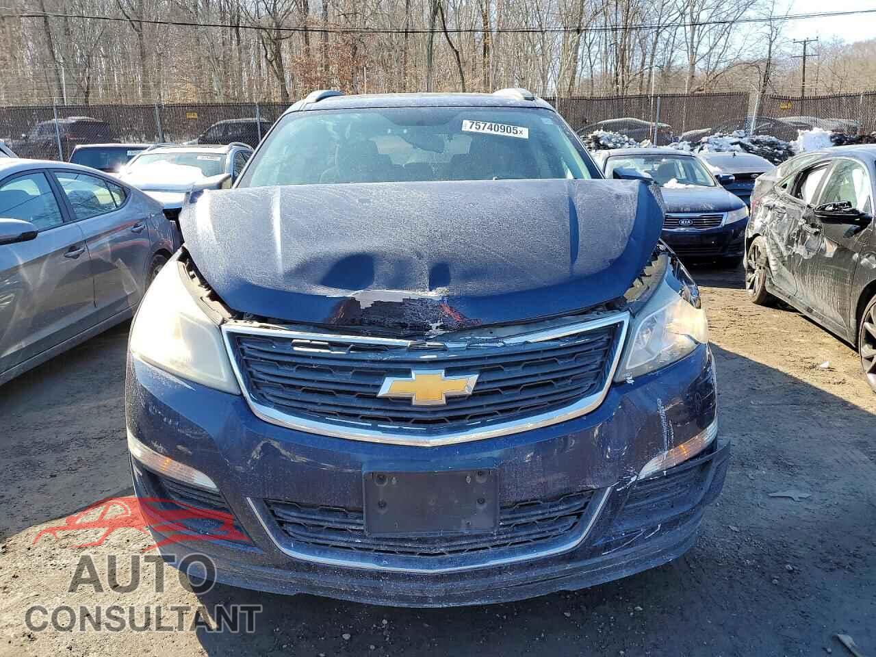 CHEVROLET TRAVERSE 2015 - 1GNKRFED5FJ200069