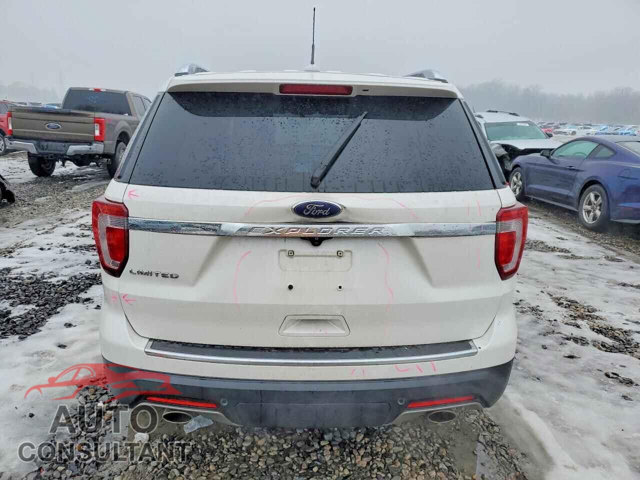 FORD EXPLORER 2018 - 1FM5K7F8XJGB26523