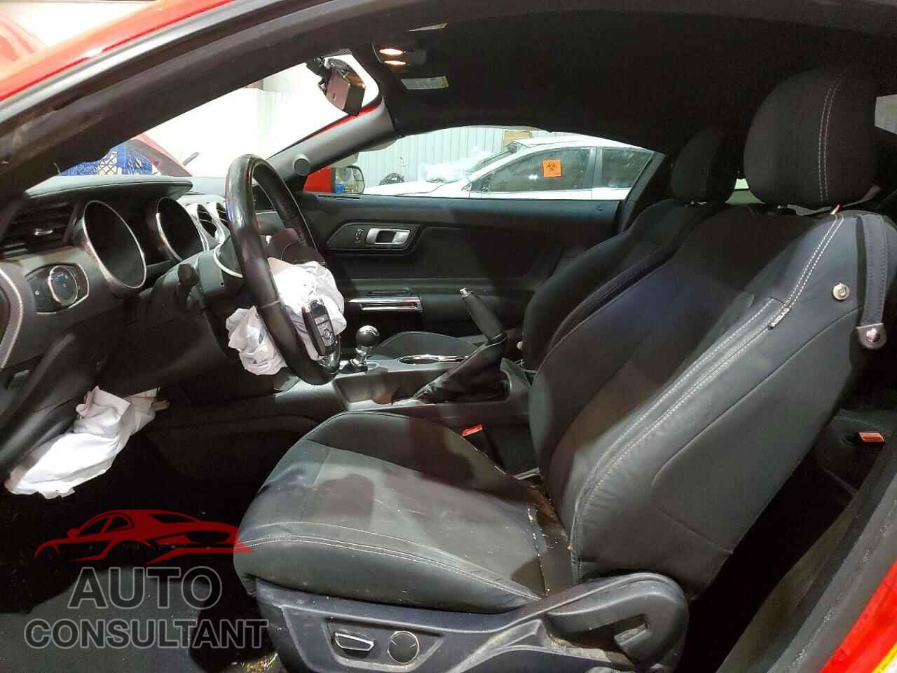 FORD MUSTANG 2019 - 1FA6P8CF5K5192645