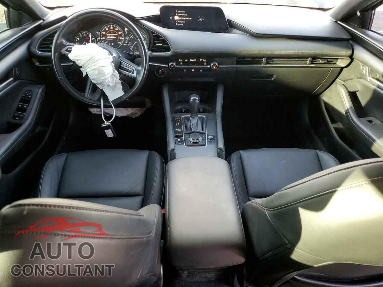 MAZDA 3 2021 - JM1BPAKL4M1348708
