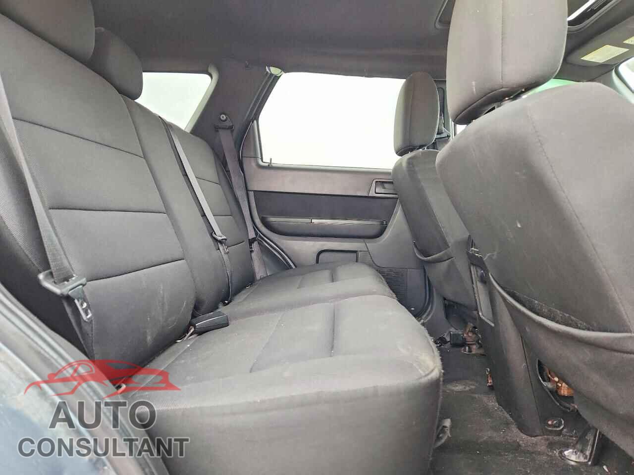 FORD ESCAPE 2010 - 1FMCU0DG8AKB54613