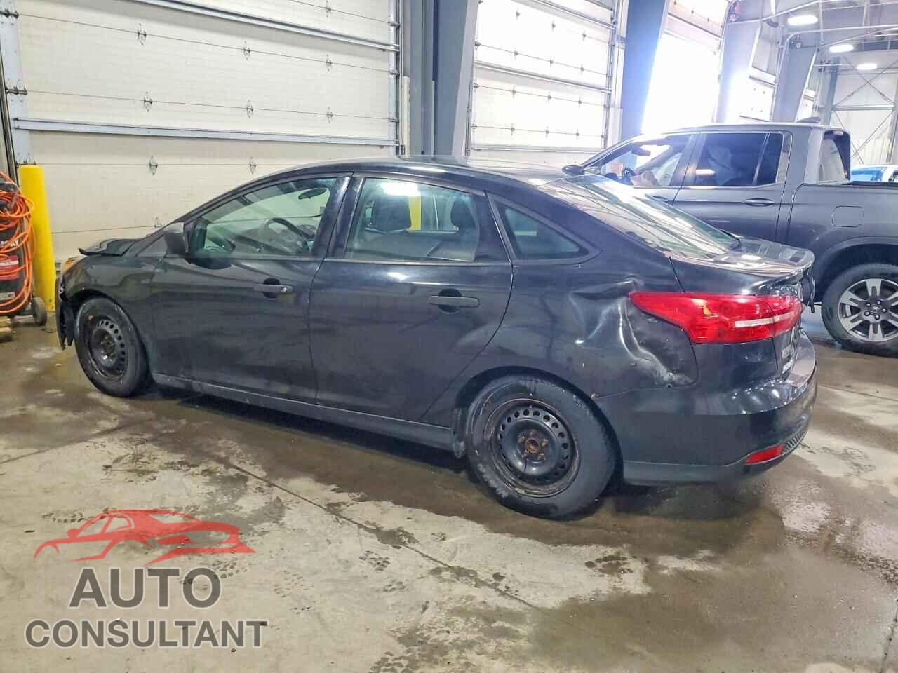 FORD FOCUS 2015 - 1FADP3E21FL313712