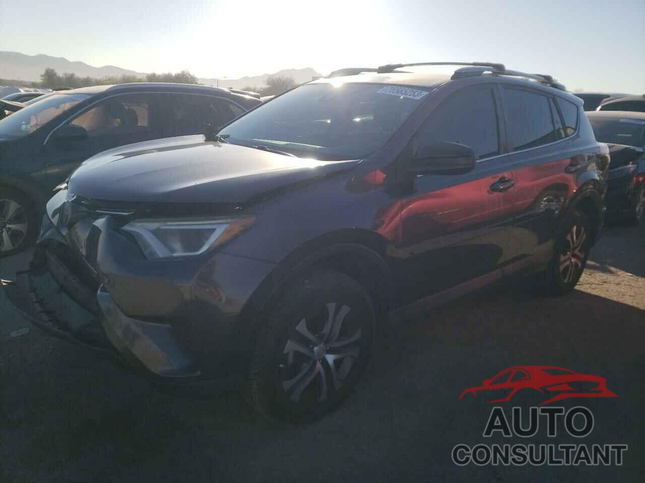 TOYOTA RAV4 2017 - JTMZFREV4HJ124244