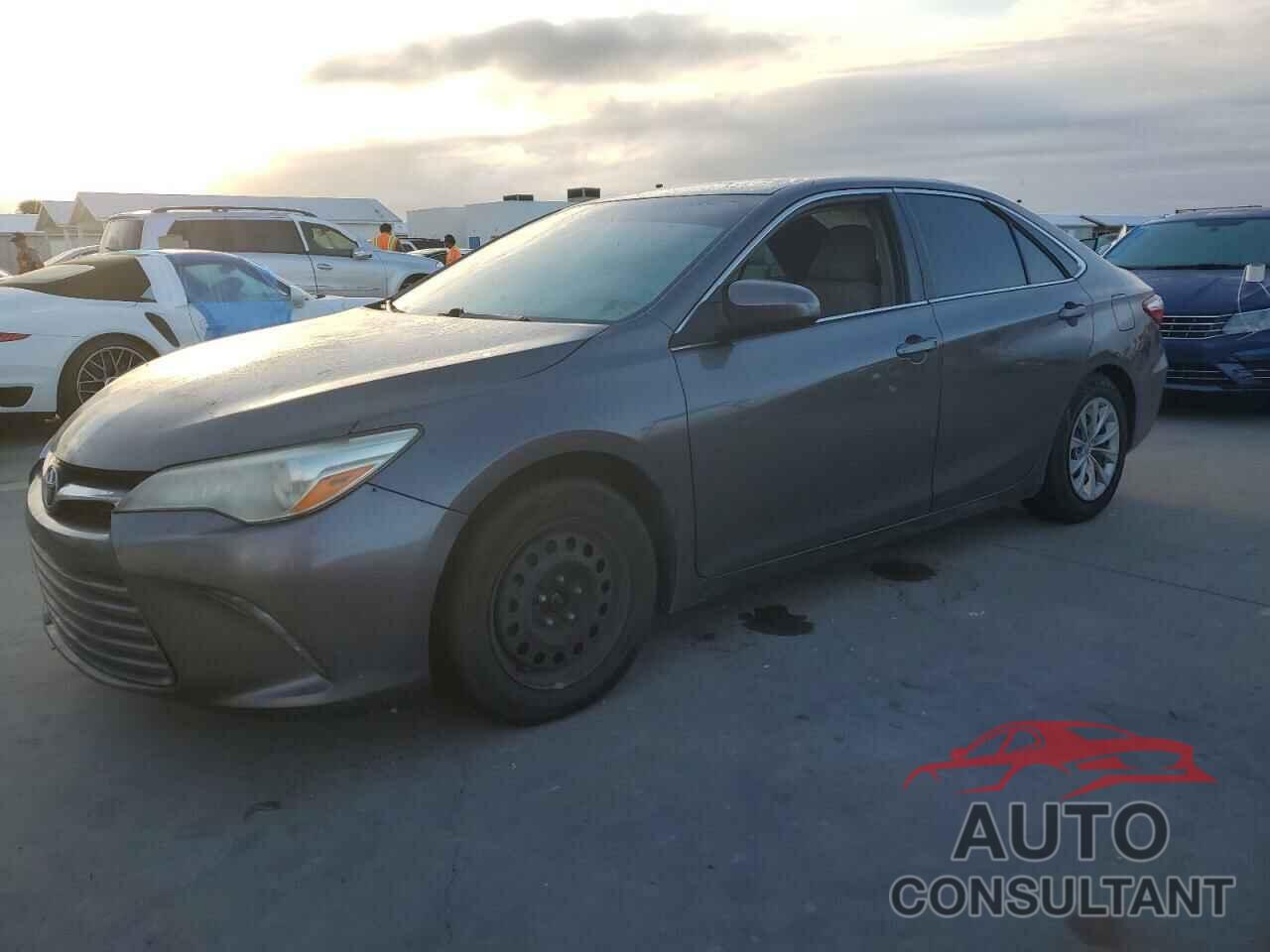 TOYOTA CAMRY 2016 - 4T4BF1FK9GR544894