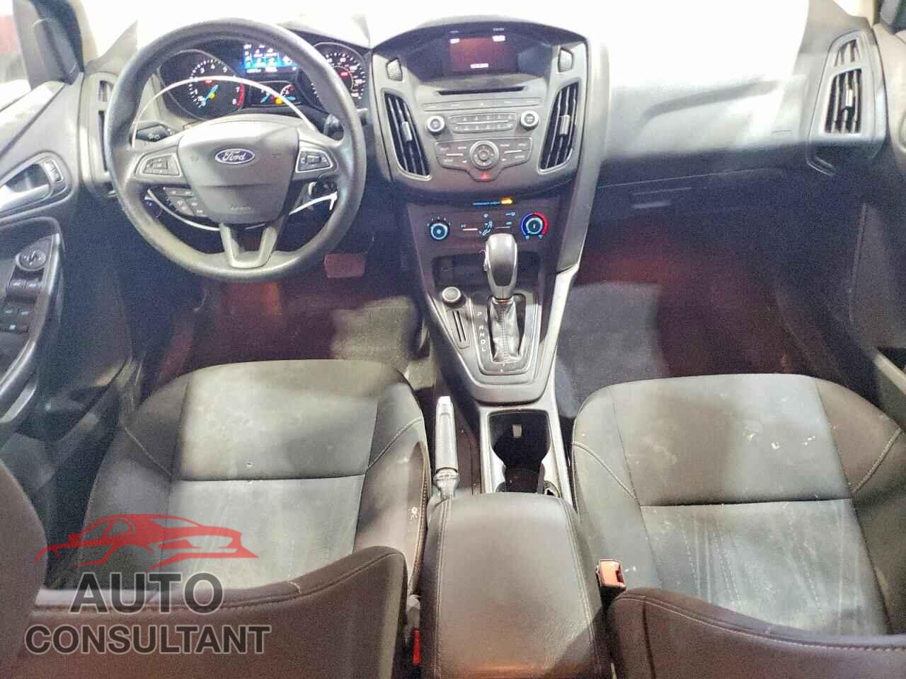 FORD FOCUS 2017 - 1FADP3F25HL215929
