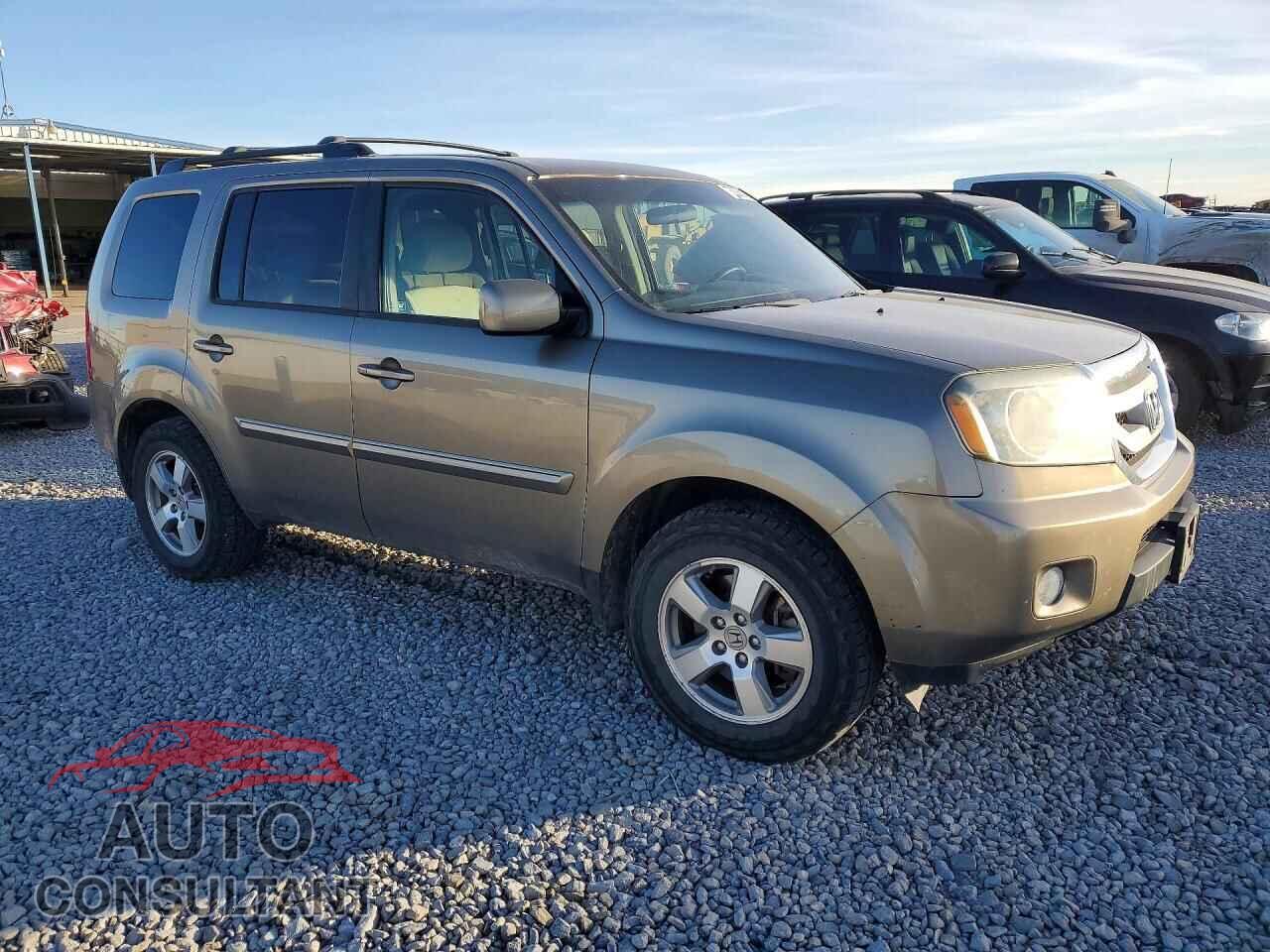 HONDA PILOT 2011 - 5FNYF4H43BB048094