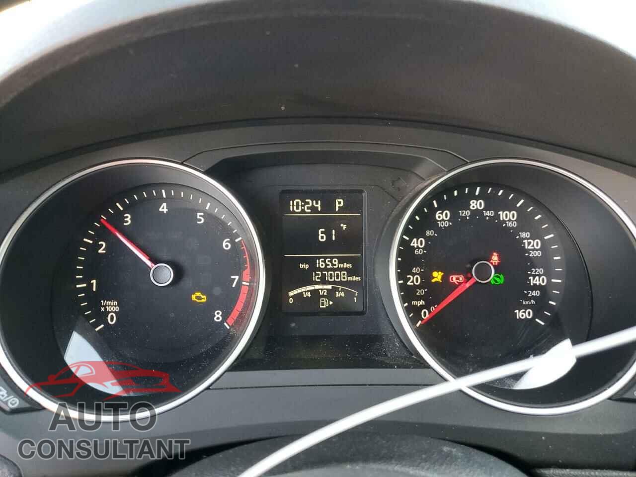 VOLKSWAGEN JETTA 2017 - 3VW2B7AJ6HM371088