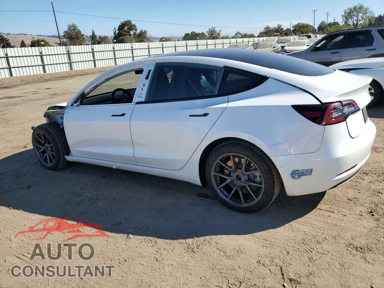 TESLA MODEL 3 2021 - 5YJ3E1EBXMF003137