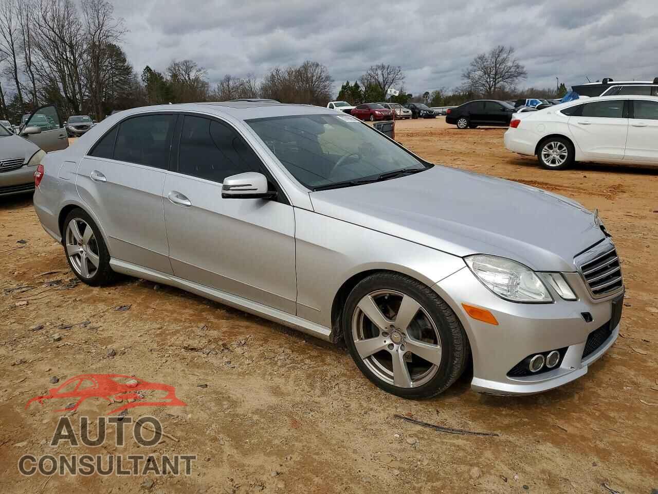 MERCEDES-BENZ E-CLASS 2010 - WDDHF8HB1AA104133