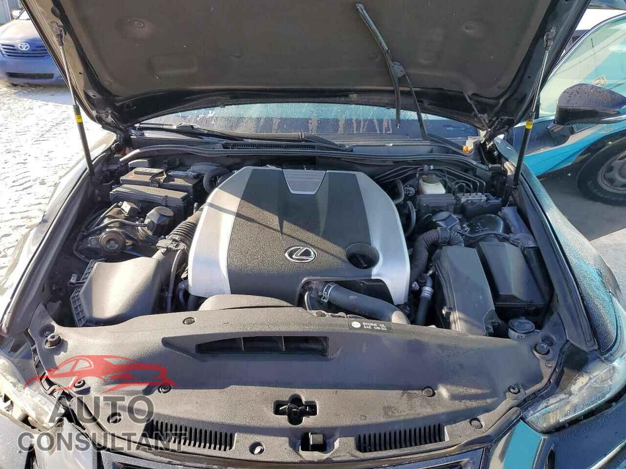 LEXUS IS 2017 - JTHCE1D2XH5013853