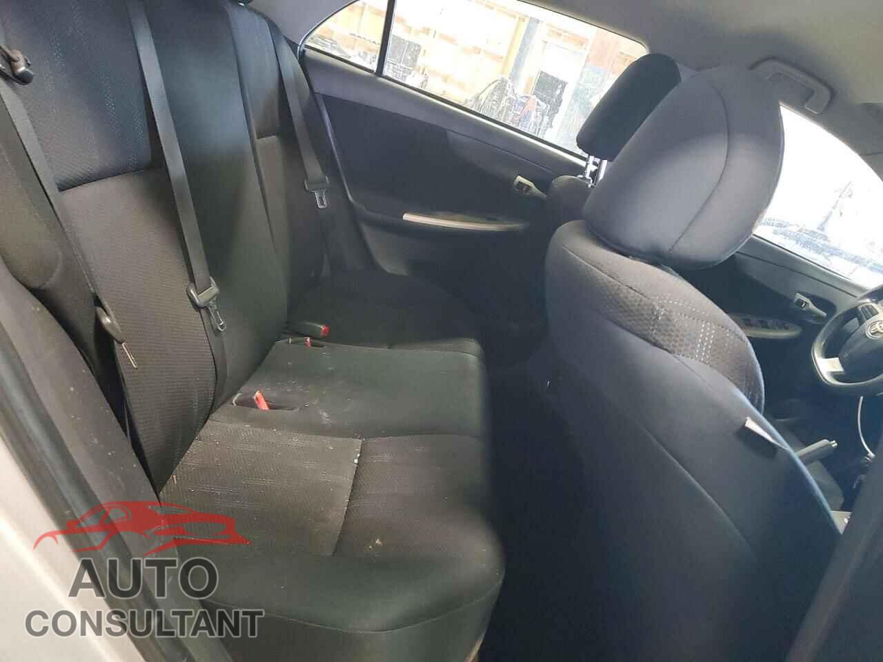 TOYOTA COROLLA 2011 - 2T1BU4EE8BC670381