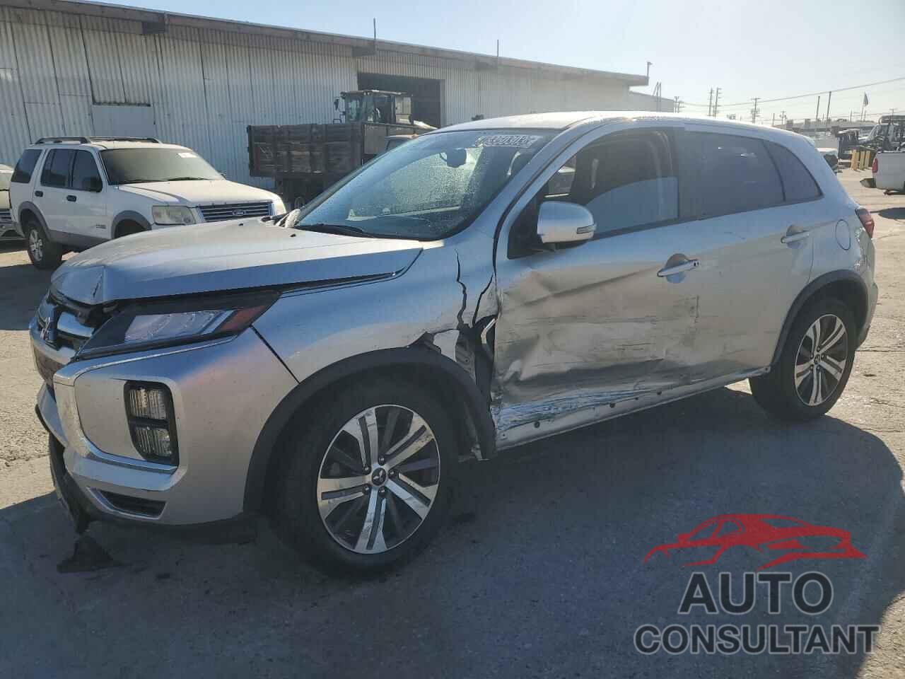 MITSUBISHI OUTLANDER 2021 - JA4ARUAU4MU023129