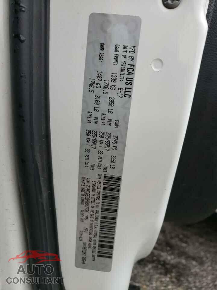 DODGE CARAVAN 2017 - 2C4RDGEG8HR807734