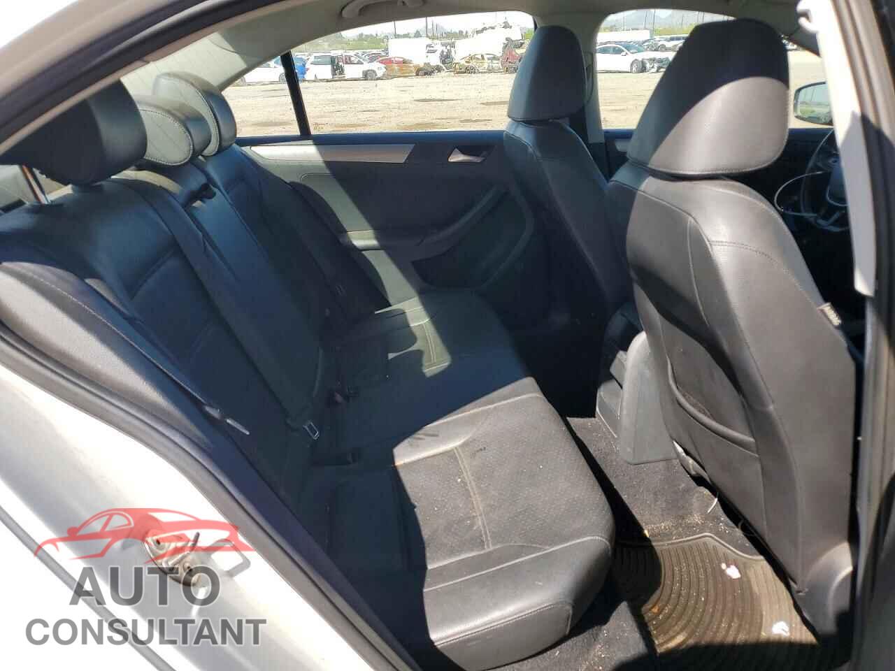 VOLKSWAGEN JETTA 2017 - 3VWDB7AJ9HM308267
