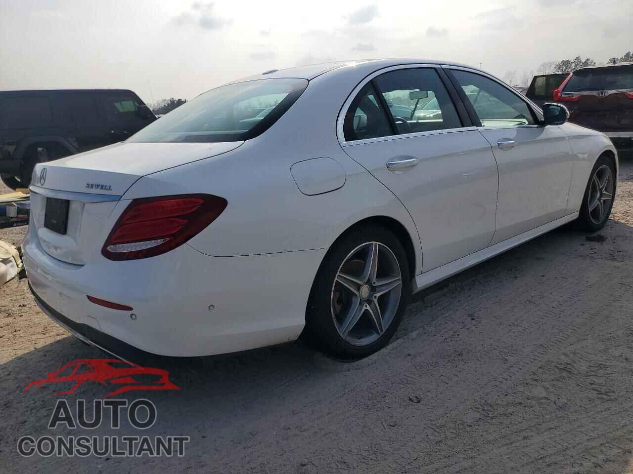 MERCEDES-BENZ E-CLASS 2017 - WDDZF4JB5HA020527