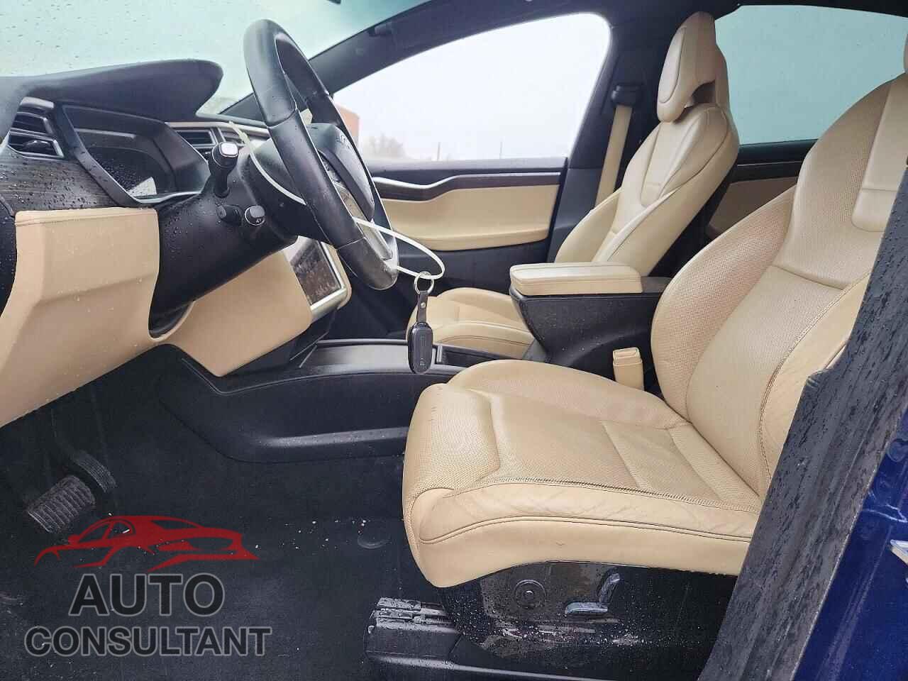 TESLA MODEL X 2016 - 5YJXCBE26GF012001