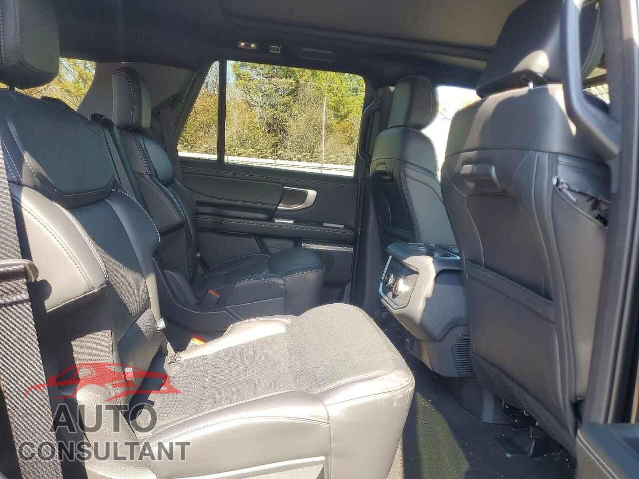 FORD EXPEDITION 2025 - 1FMJU1M8XSEA67298