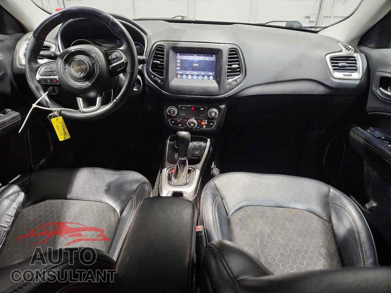 JEEP COMPASS 2017 - 3C4NJDBB7HT688845
