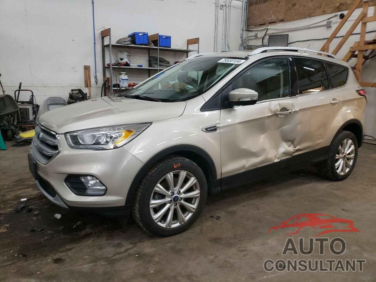 FORD ESCAPE 2017 - 1FMCU9J9XHUE47924