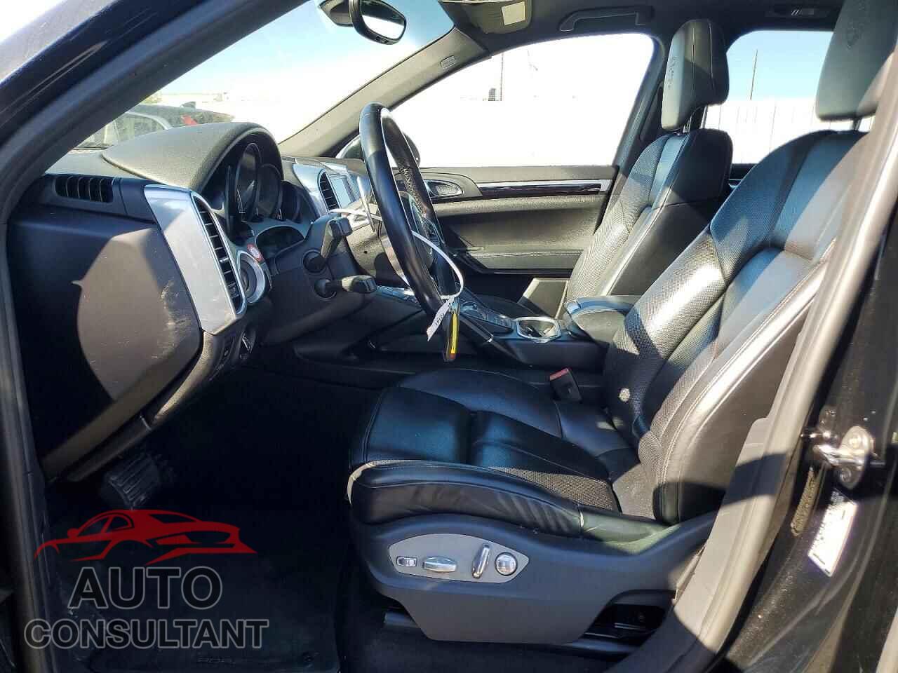 PORSCHE CAYENNE 2017 - WP1AA2A21HKA80985