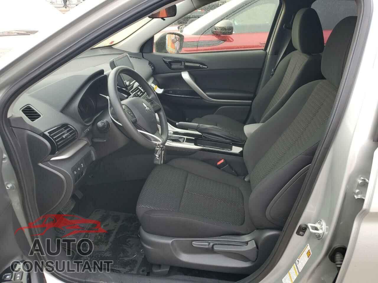 MITSUBISHI ECLIPSE 2024 - JA4ATVAA7RZ039199