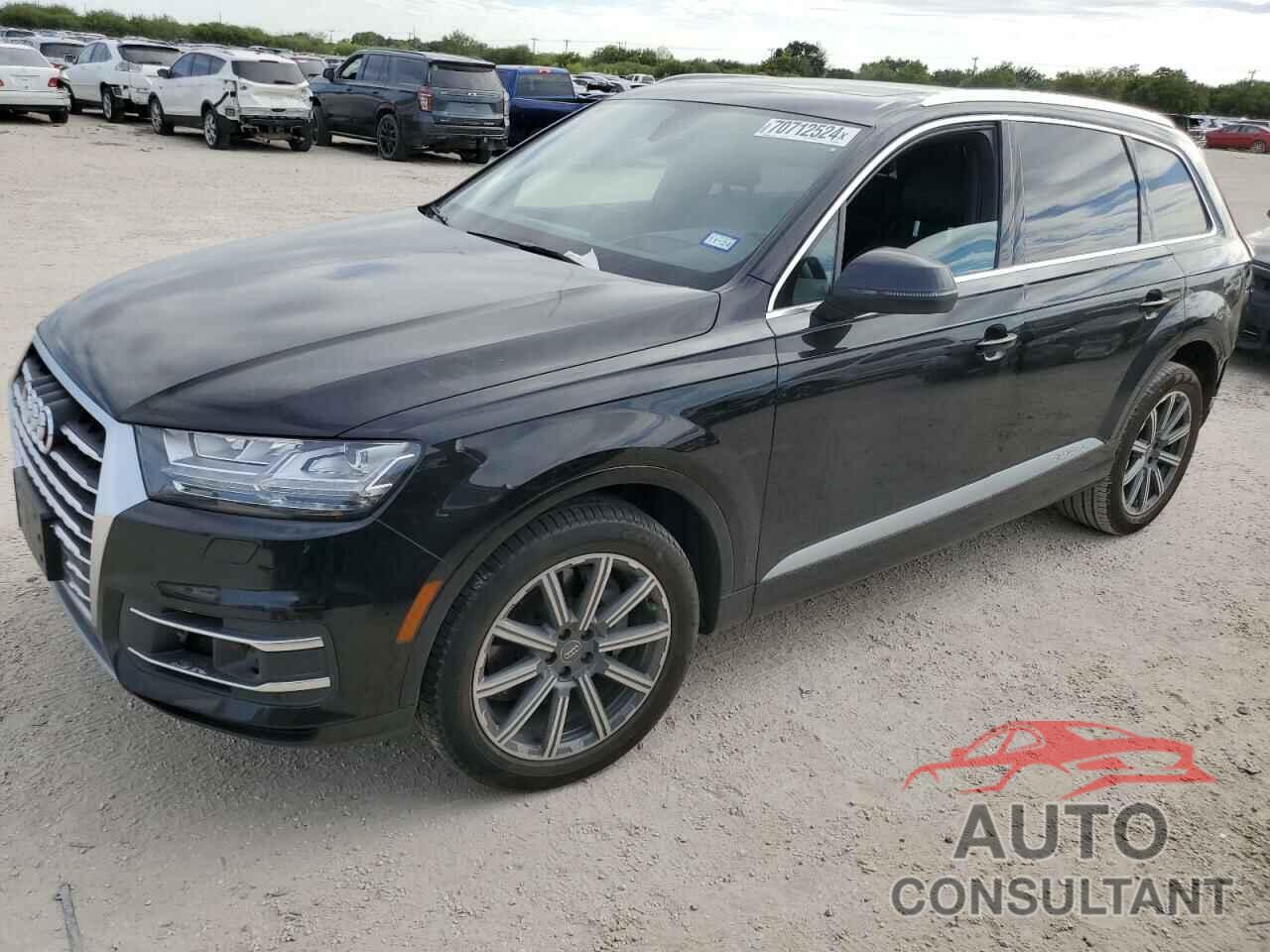 AUDI Q7 2018 - WA1VAAF75JD052628