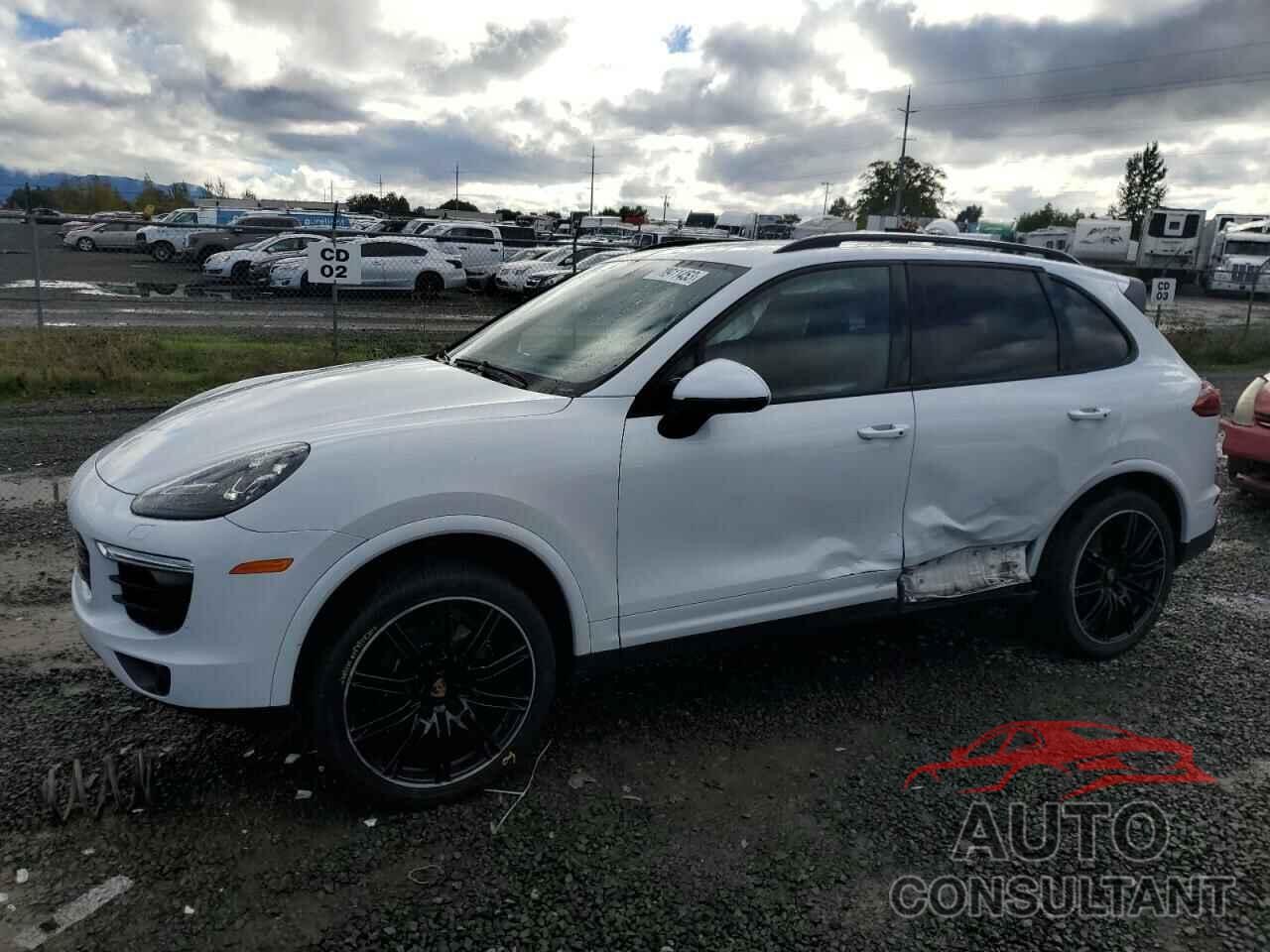 PORSCHE CAYENNE 2018 - WP1AA2A24JKA02447