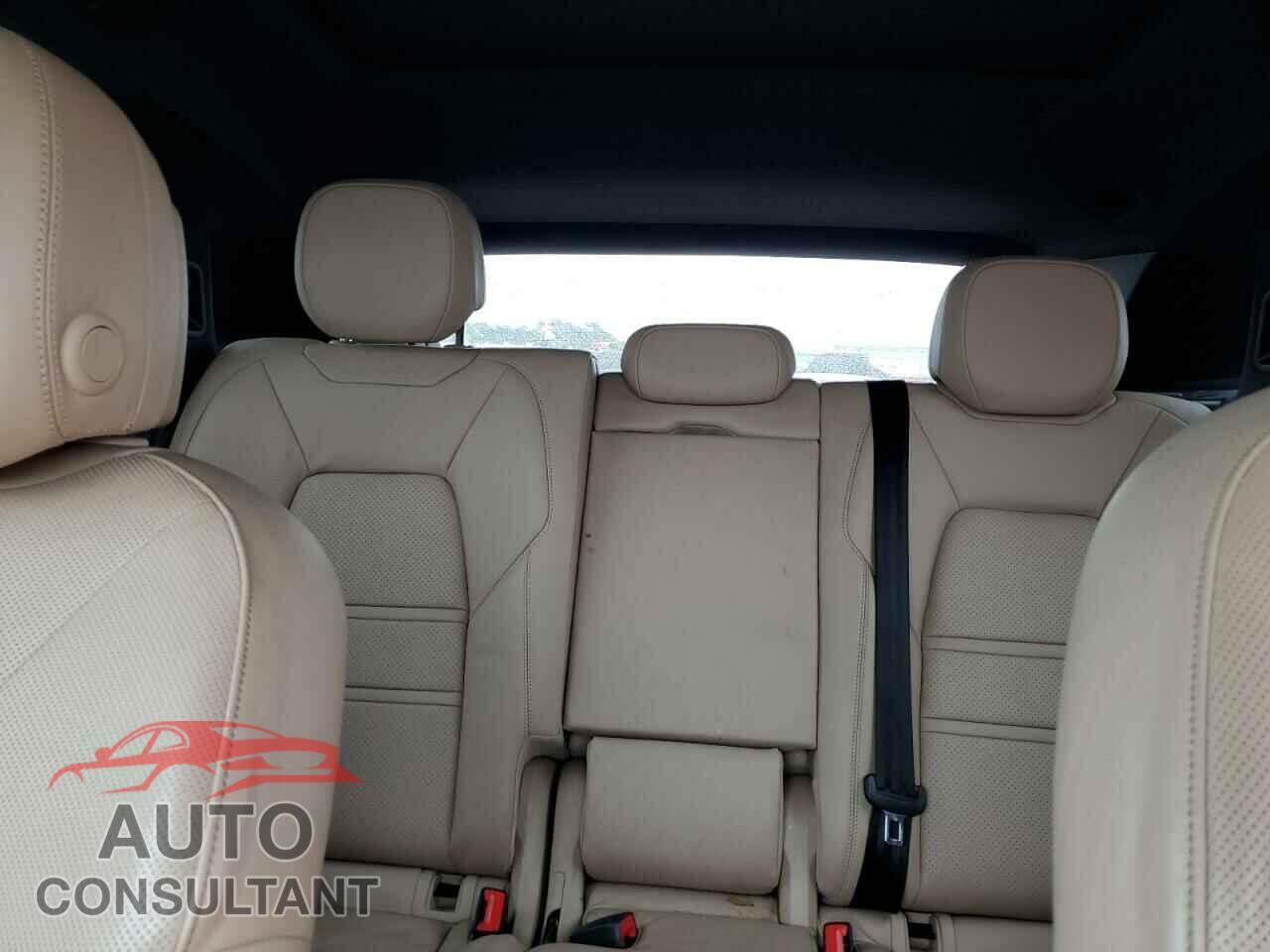 PORSCHE CAYENNE 2019 - WP1AA2AY1KDA03789
