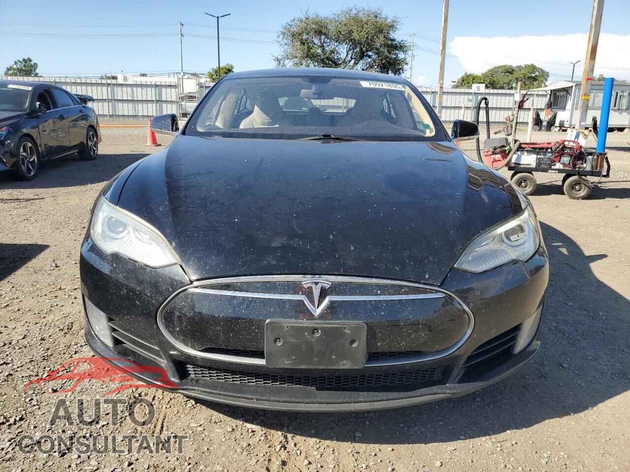 TESLA MODEL S 2013 - 5YJSA1DG4DFP09296