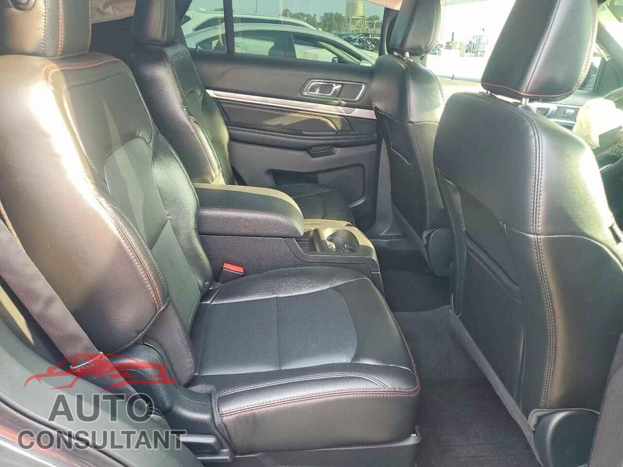 FORD EXPLORER 2018 - 1FM5K8GT8JGB88513