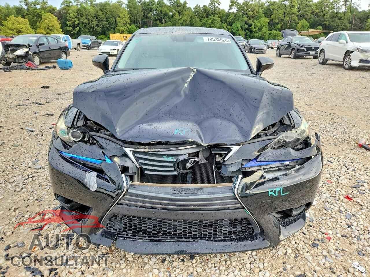 LEXUS IS 2016 - JTHBA1D23G5010217