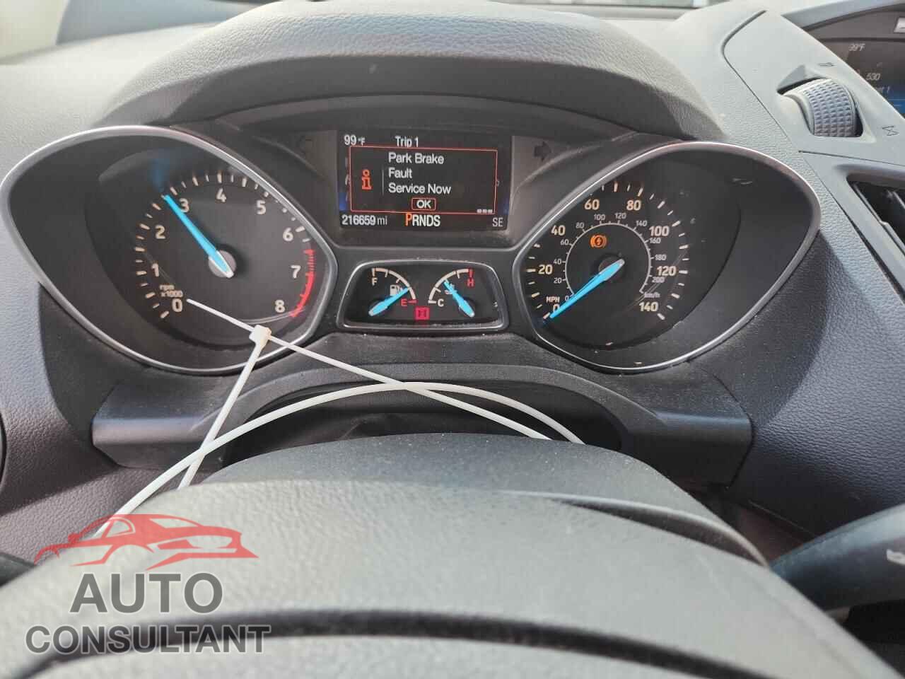 FORD ESCAPE 2017 - 1FMCU0F79HUD03025