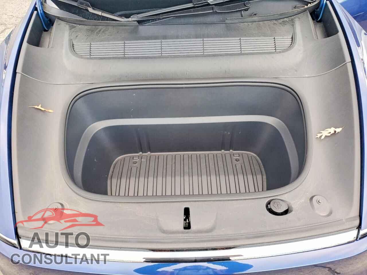 TESLA MODEL Y 2026 - 7SAYGDEE1TF376449