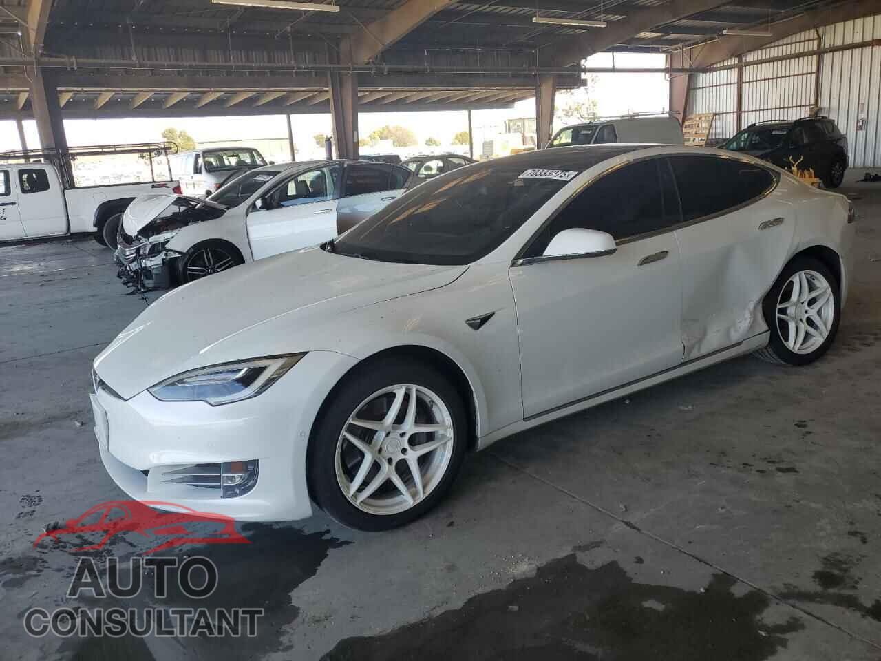 TESLA MODEL S 2018 - 5YJSA1E25JF281267