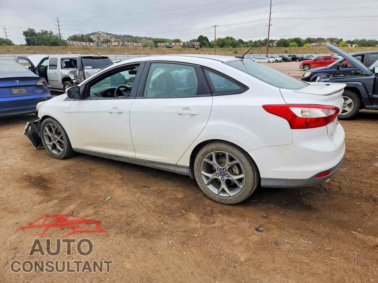 FORD FOCUS 2014 - 1FADP3F23EL111273